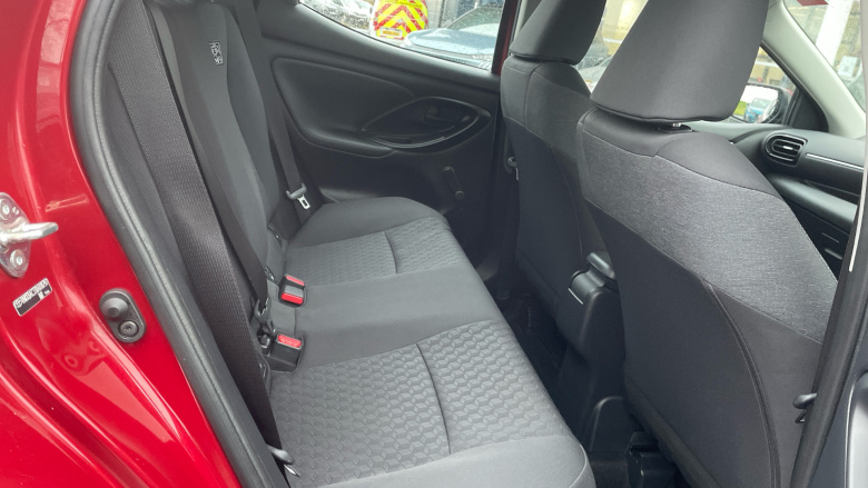 Toyota Yaris 1.5 Hybrid Icon 5dr CVT Hybrid Hatchback